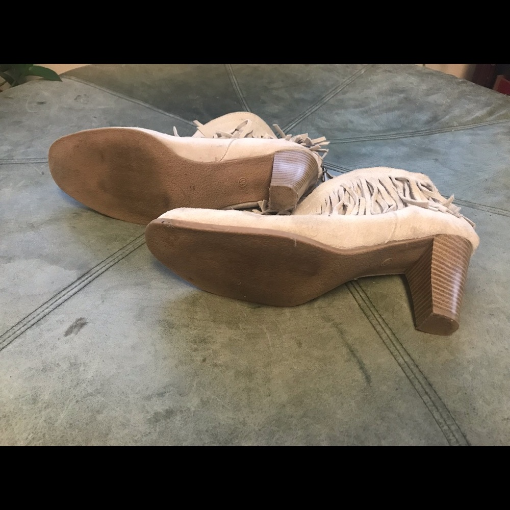 Size 10. Faux suede shoes from Avon. - Picture 4 of 4